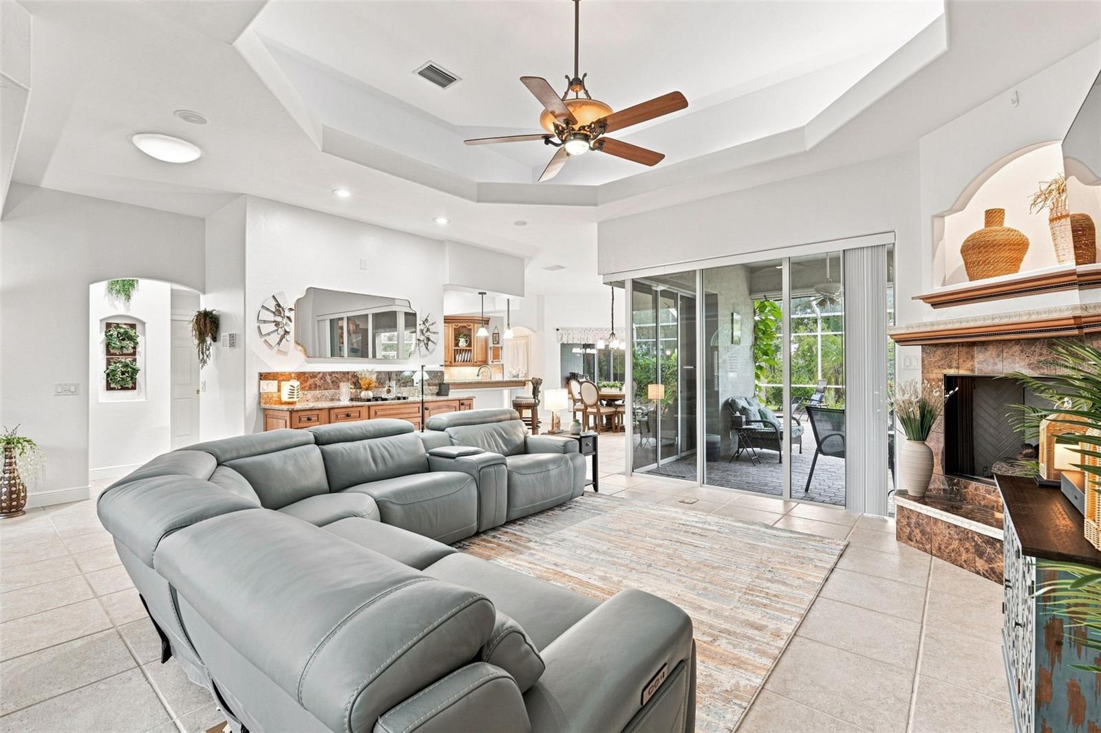 RIVER OAKS SUB - Residential