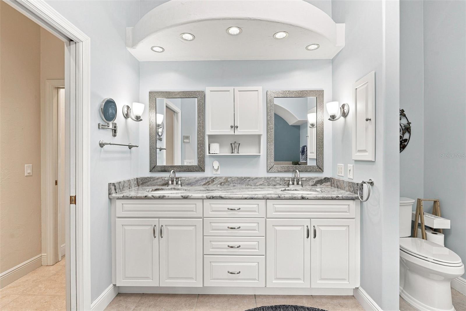 RIVER OAKS SUB - Residential