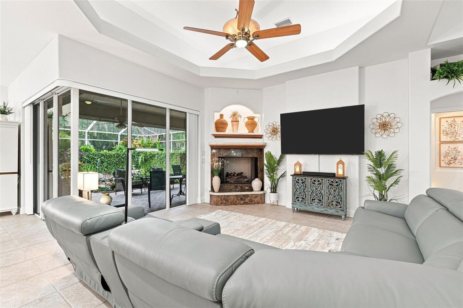 RIVER OAKS SUB - Residential