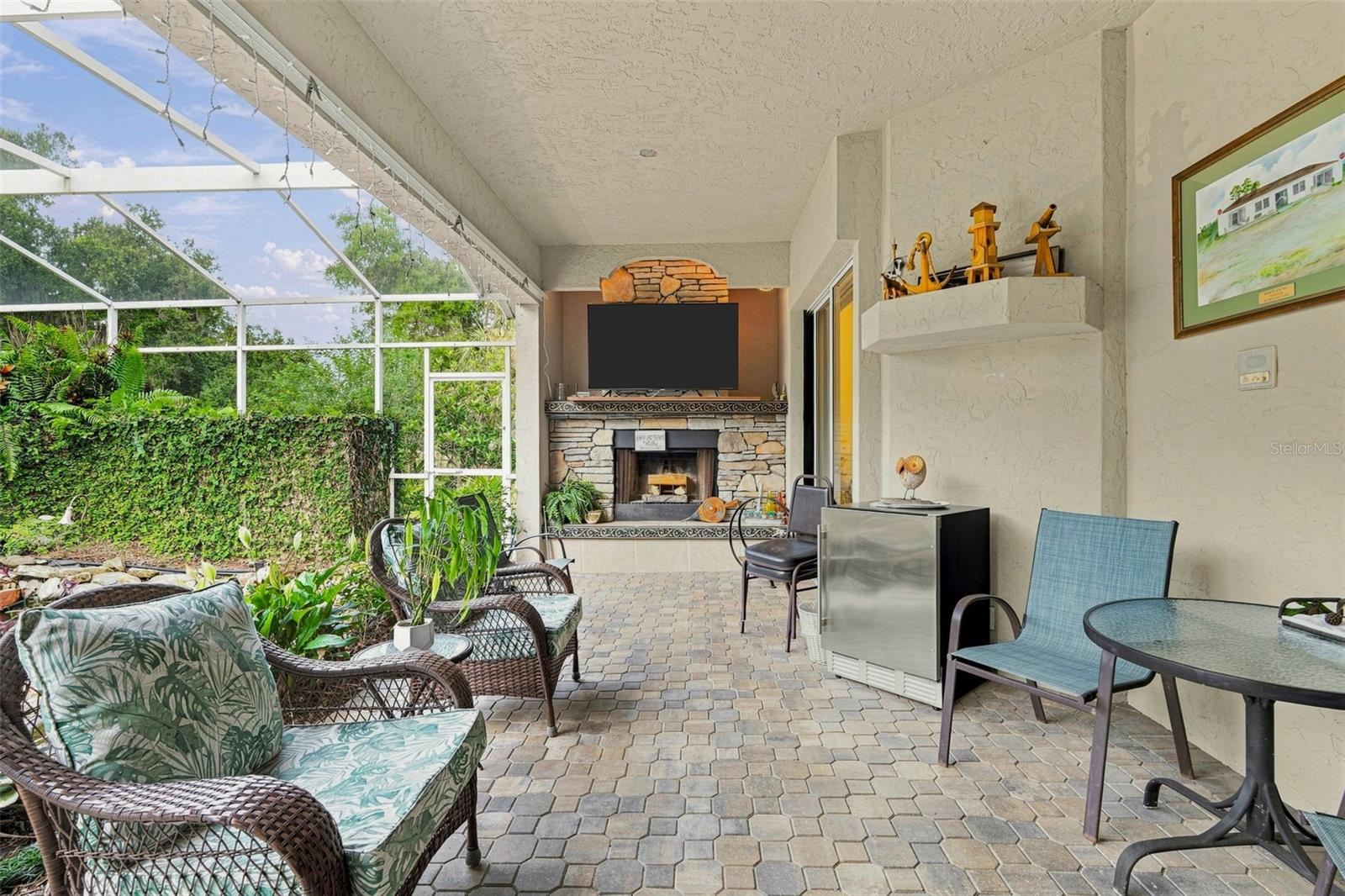 RIVER OAKS SUB - Residential