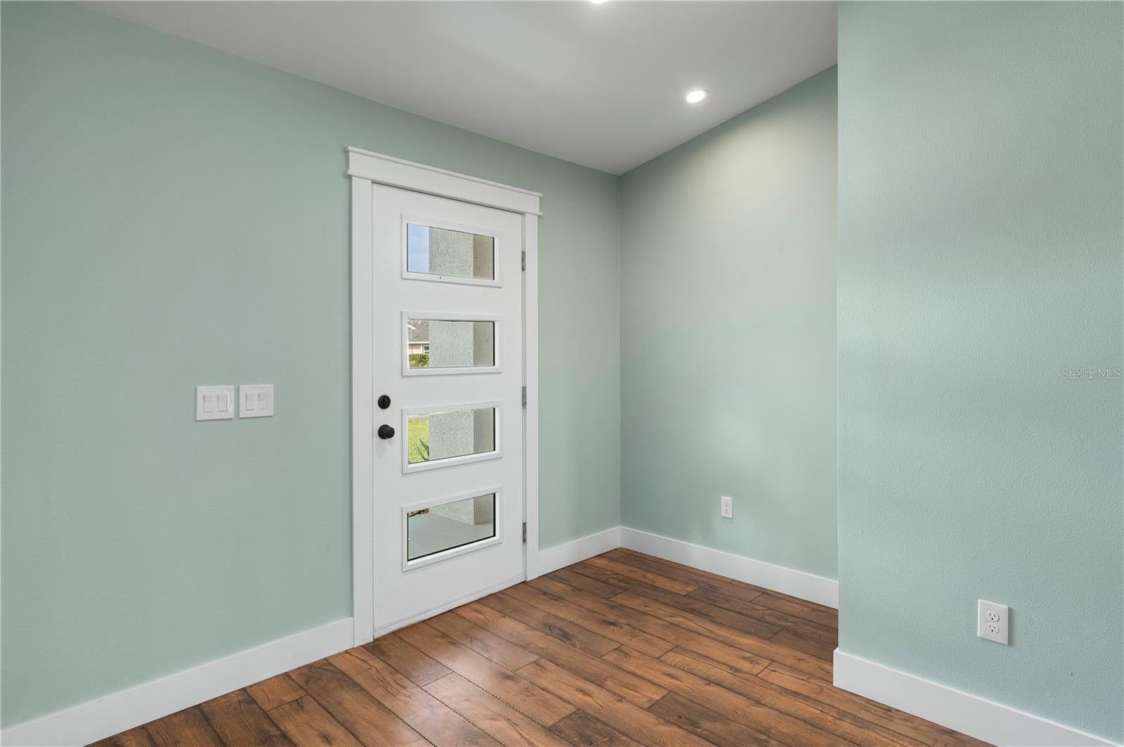 ROTONDA WEST PEBBLE BEACH - Residential