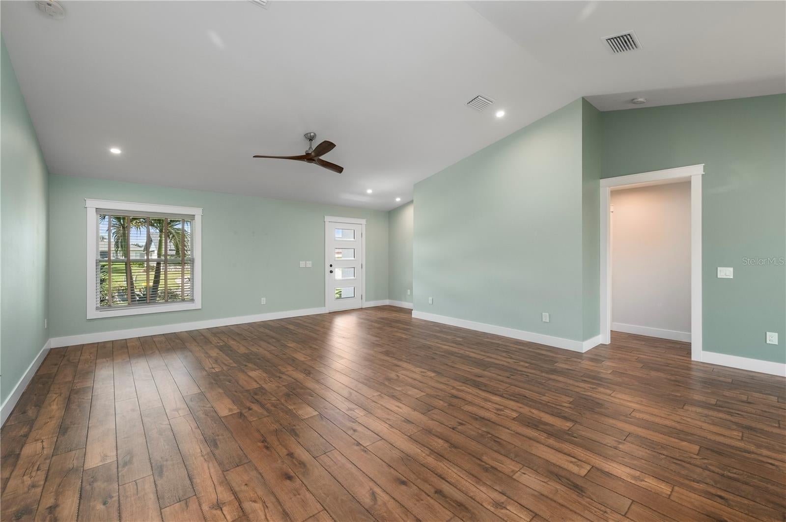 ROTONDA WEST PEBBLE BEACH - Residential