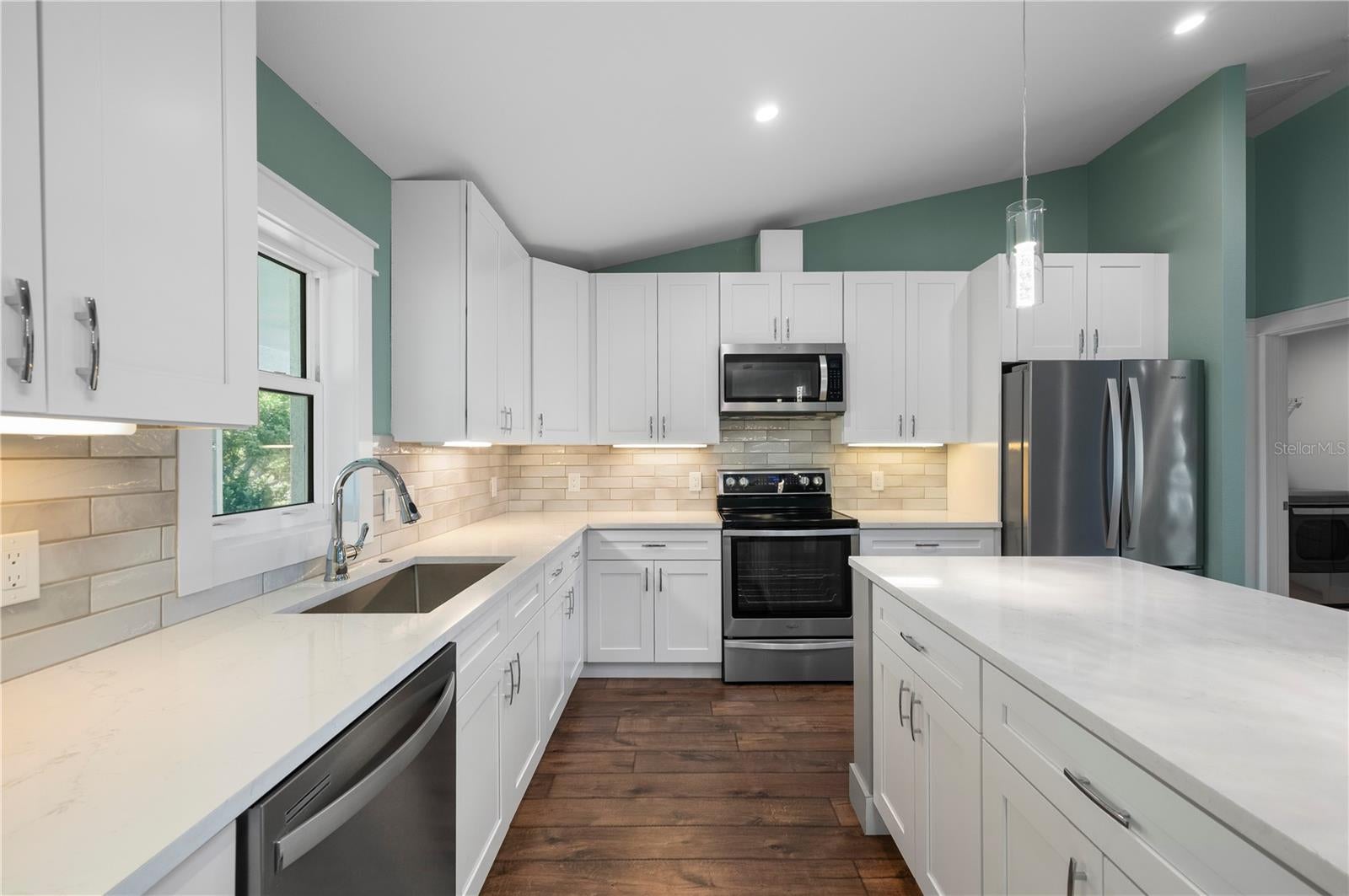 ROTONDA WEST PEBBLE BEACH - Residential