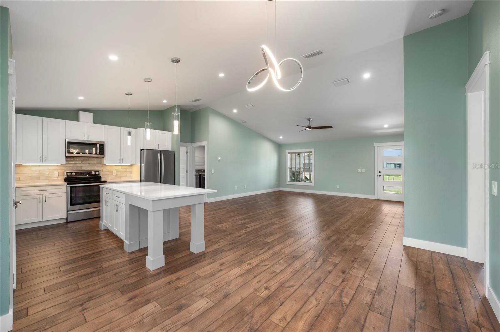 ROTONDA WEST PEBBLE BEACH - Residential