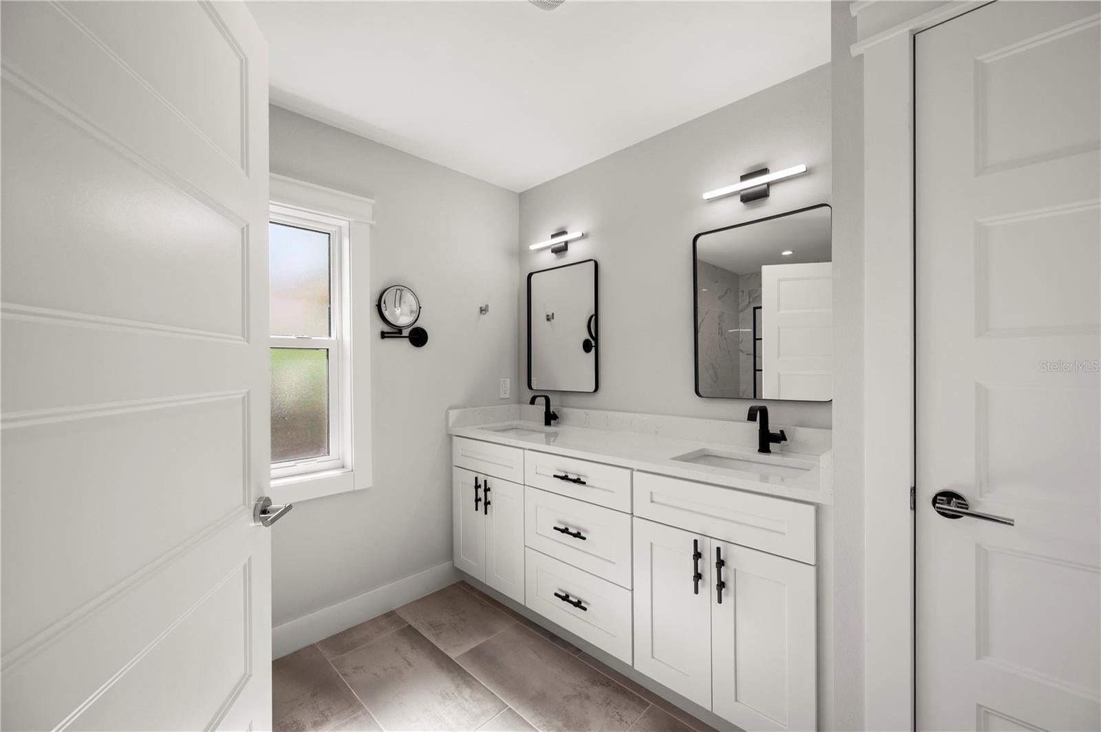 ROTONDA WEST PEBBLE BEACH - Residential