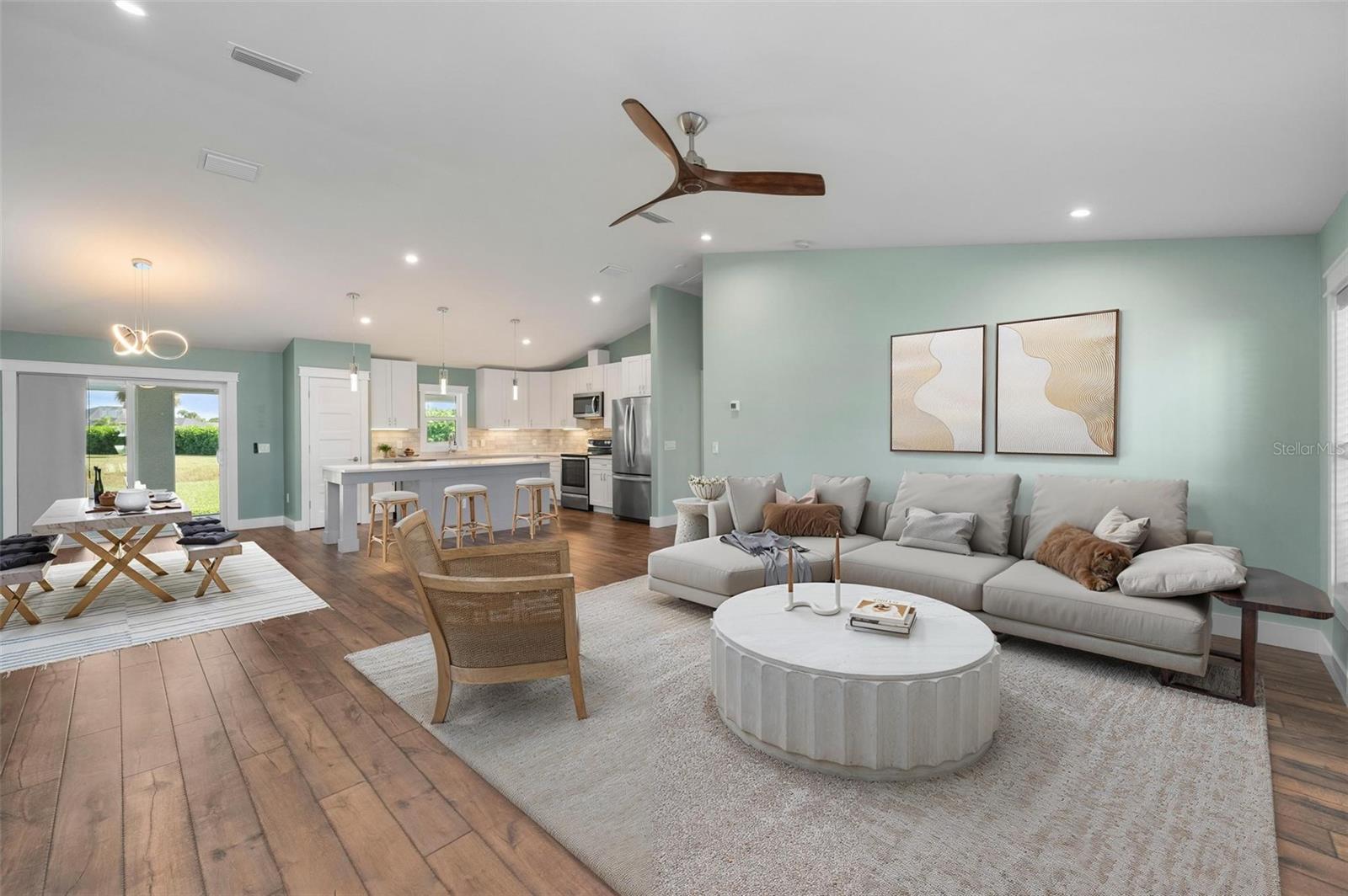ROTONDA WEST PEBBLE BEACH - Residential