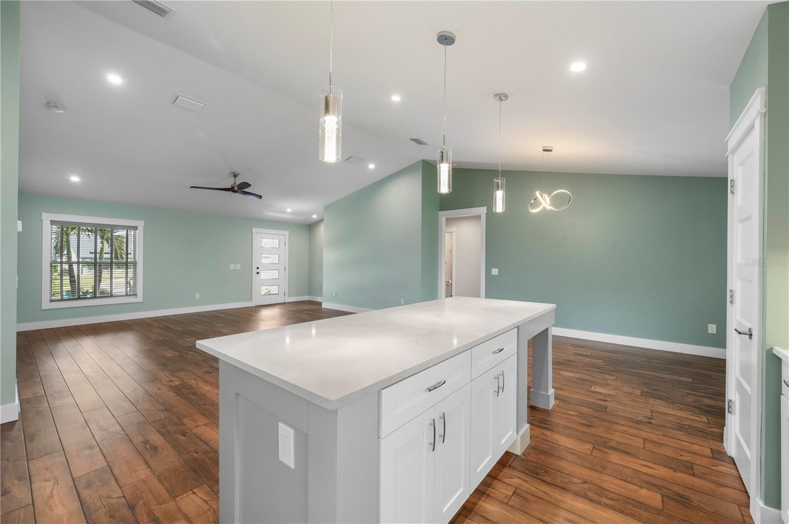 ROTONDA WEST PEBBLE BEACH - Residential