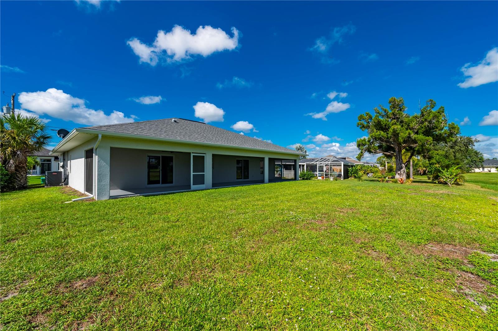 ROTONDA WEST PEBBLE BEACH - Residential