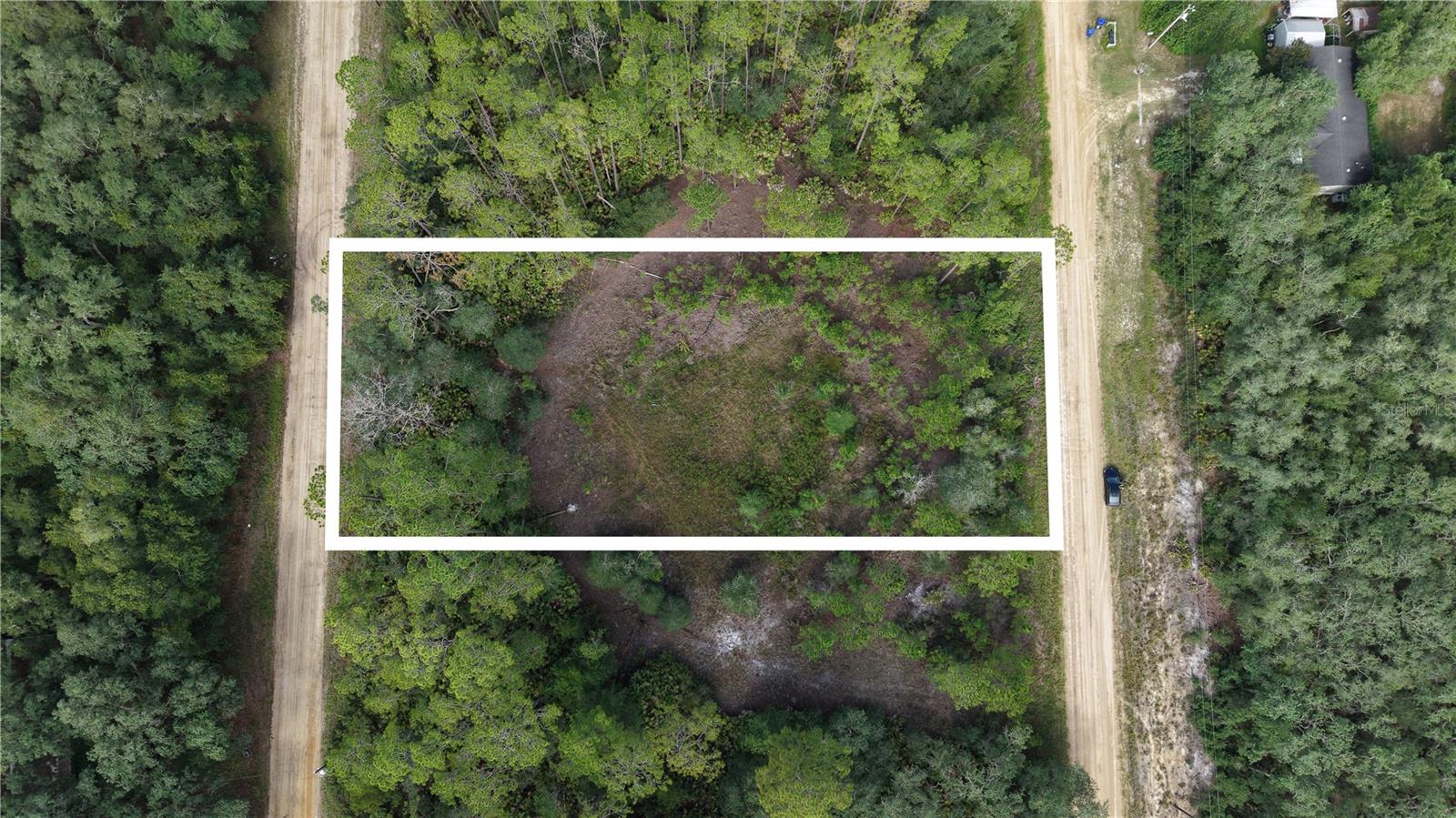 INTERLACHEN LAKES ESTATES - Land