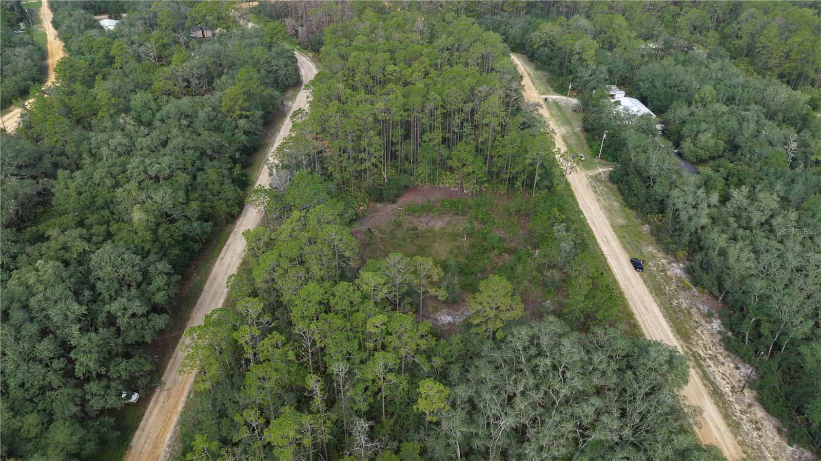 INTERLACHEN LAKES ESTATES - Land
