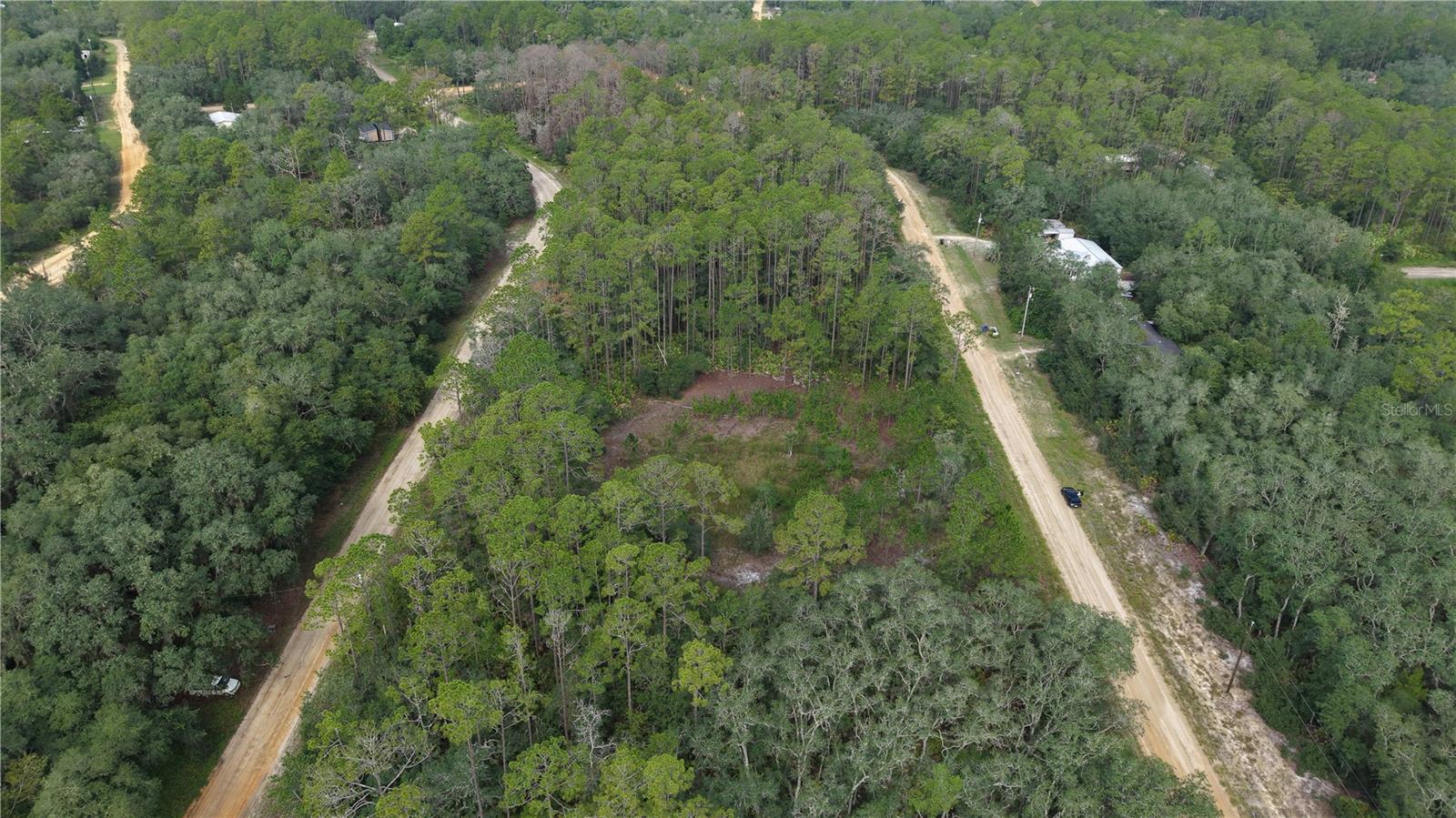 INTERLACHEN LAKES ESTATES - Land