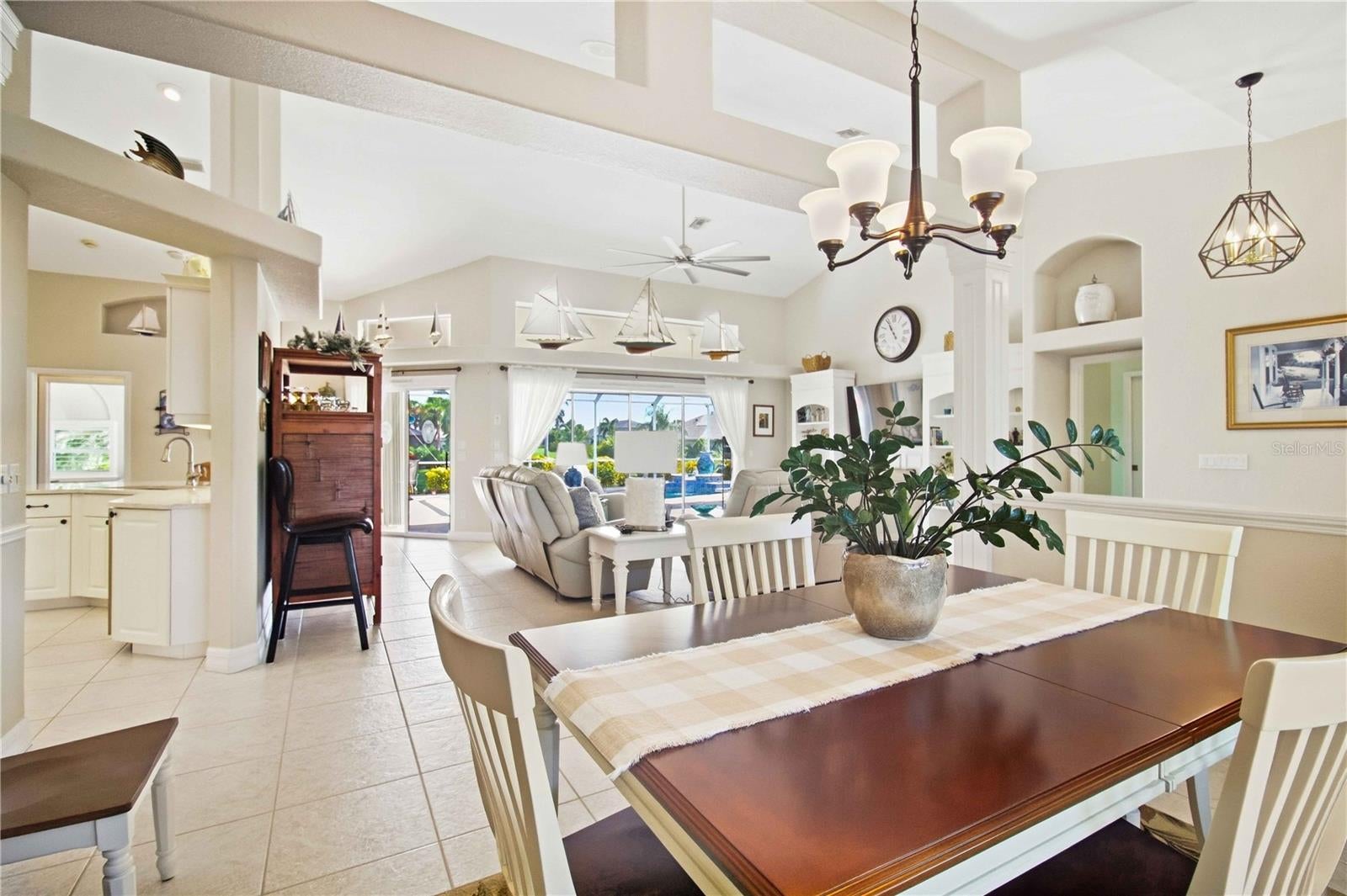 ROTONDA WEST WHITE MARSH - Residential
