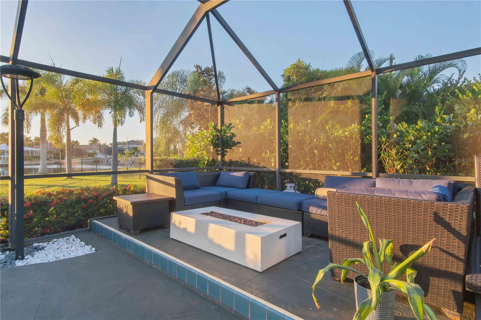 PUNTA GORDA ISLES SEC 04 - Residential