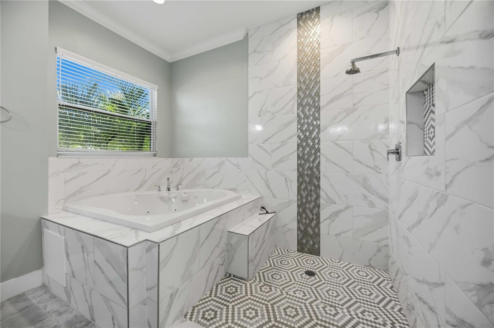 NORTH EDGEWOOD SEC OF VENICE - Residential