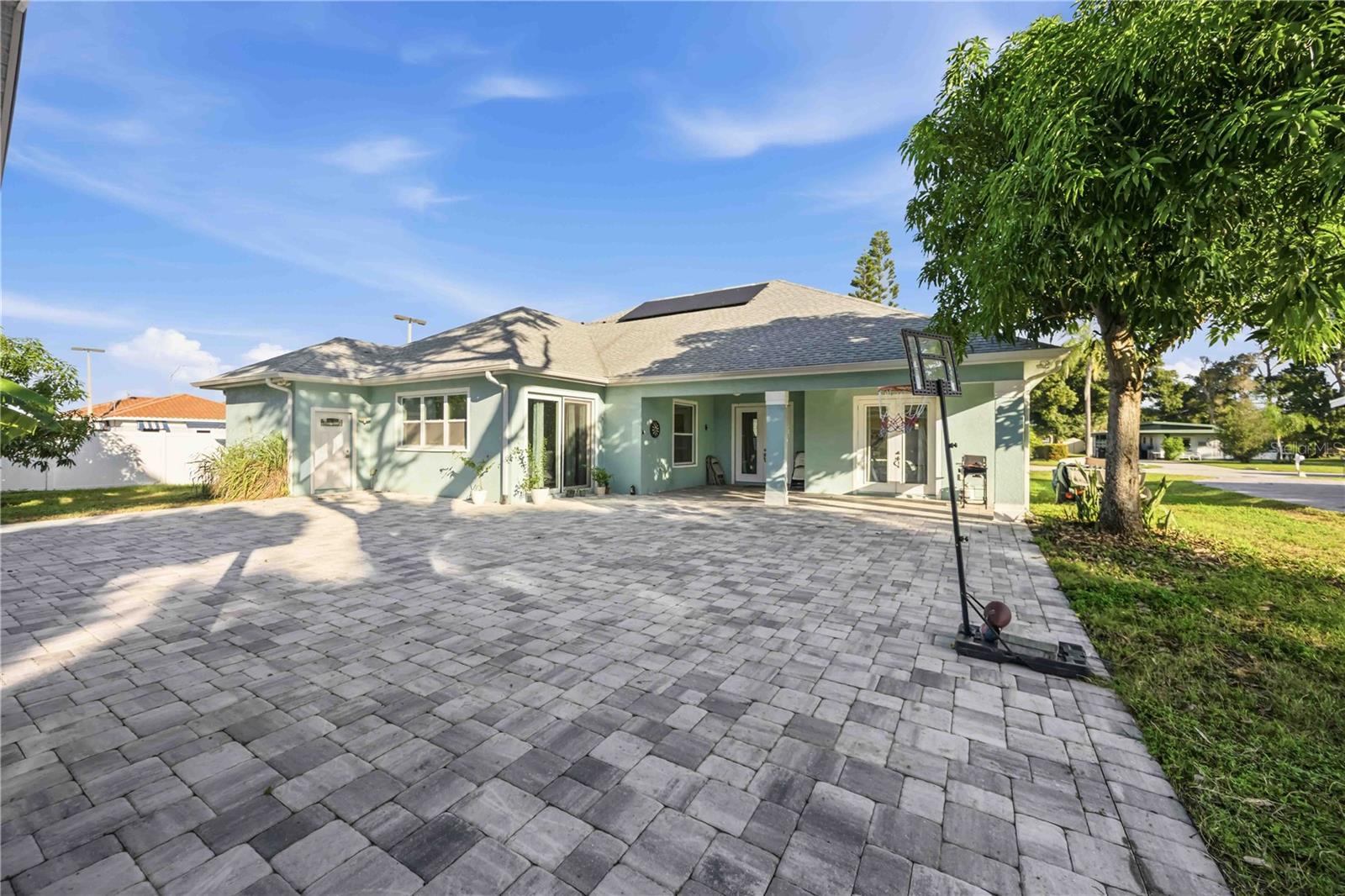 NORTH EDGEWOOD SEC OF VENICE - Residential
