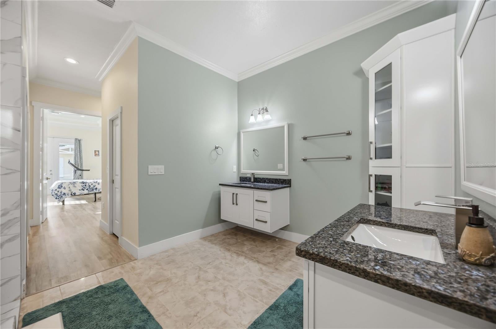 NORTH EDGEWOOD SEC OF VENICE - Residential