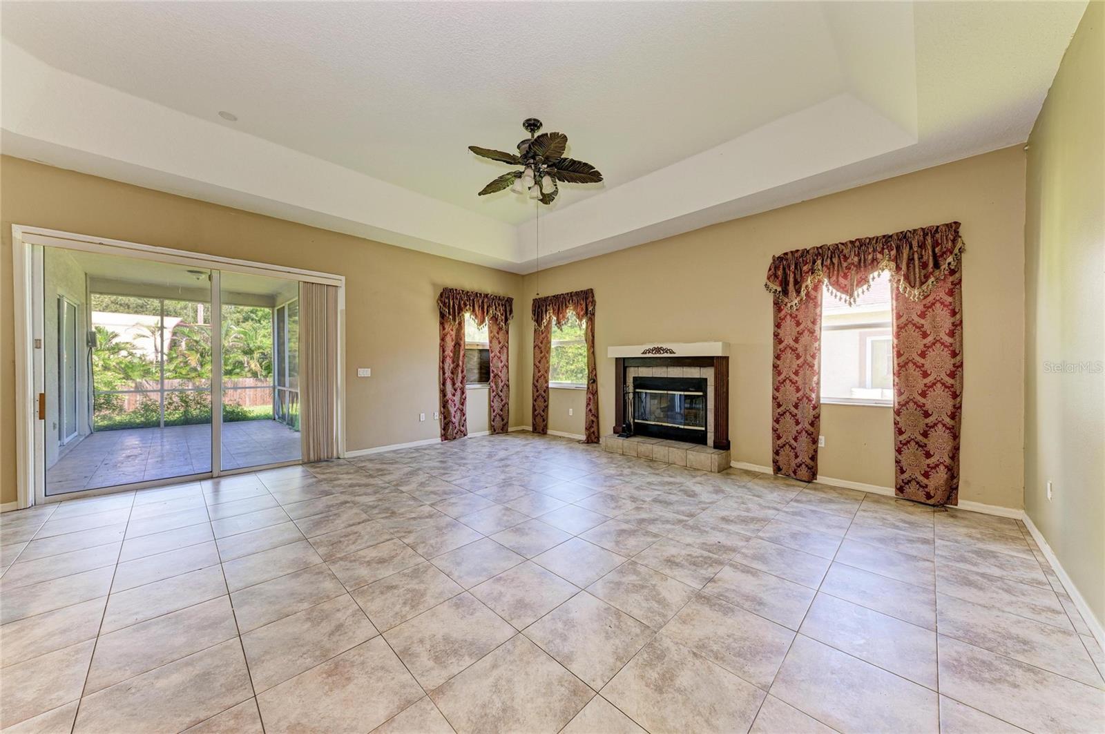 DESOTO ACRES - Residential