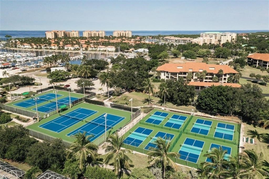 COMMODORE CLUB CONDO - Residential