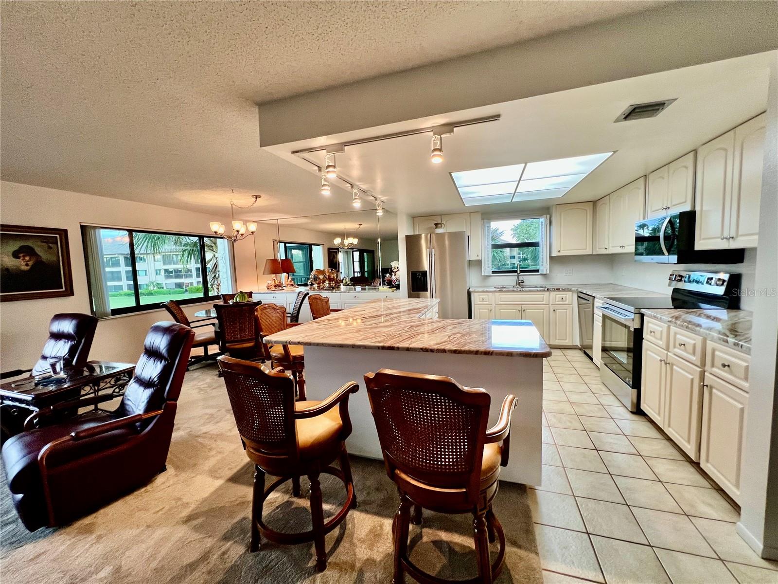 COMMODORE CLUB CONDO - Residential
