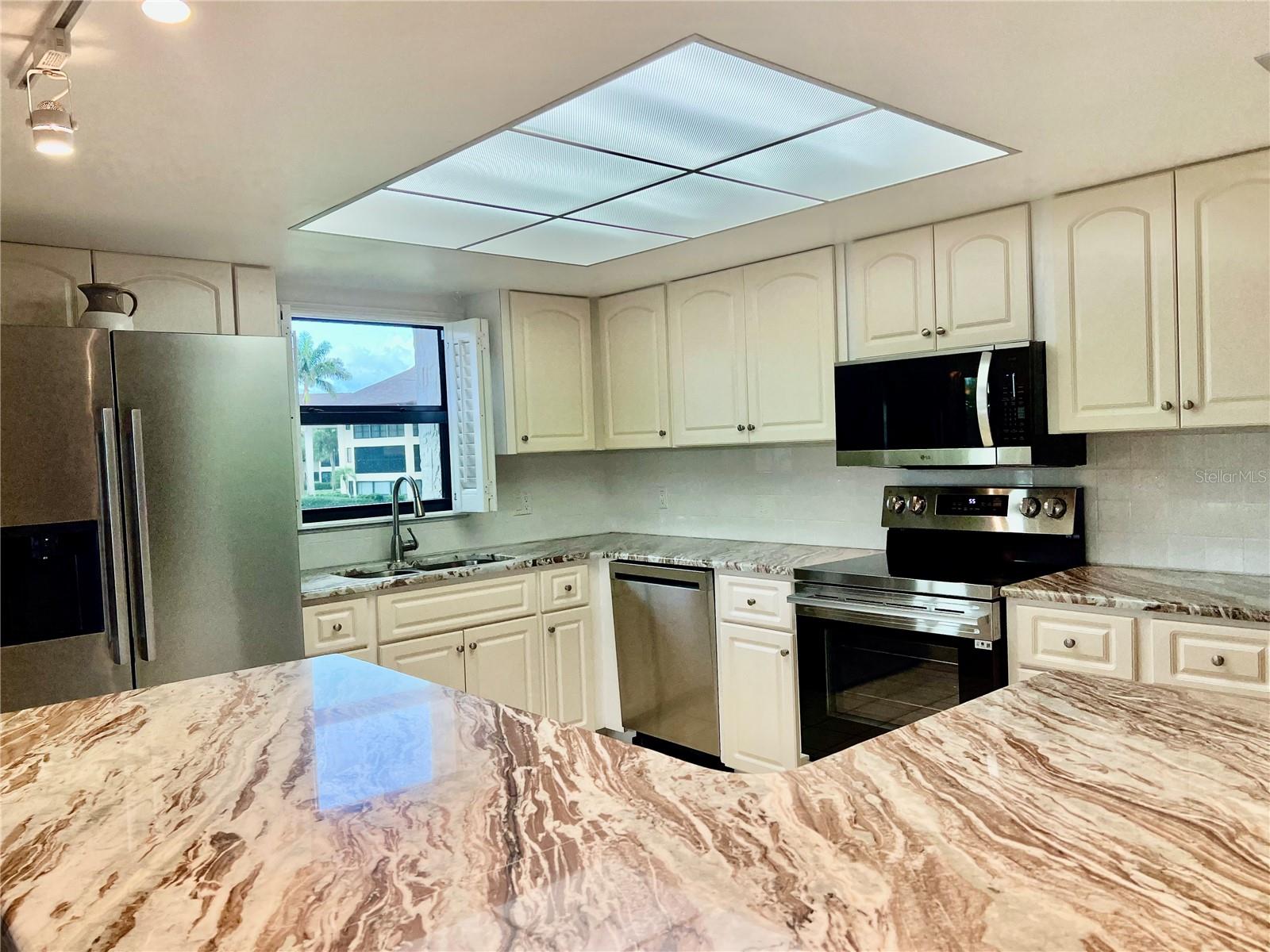 COMMODORE CLUB CONDO - Residential