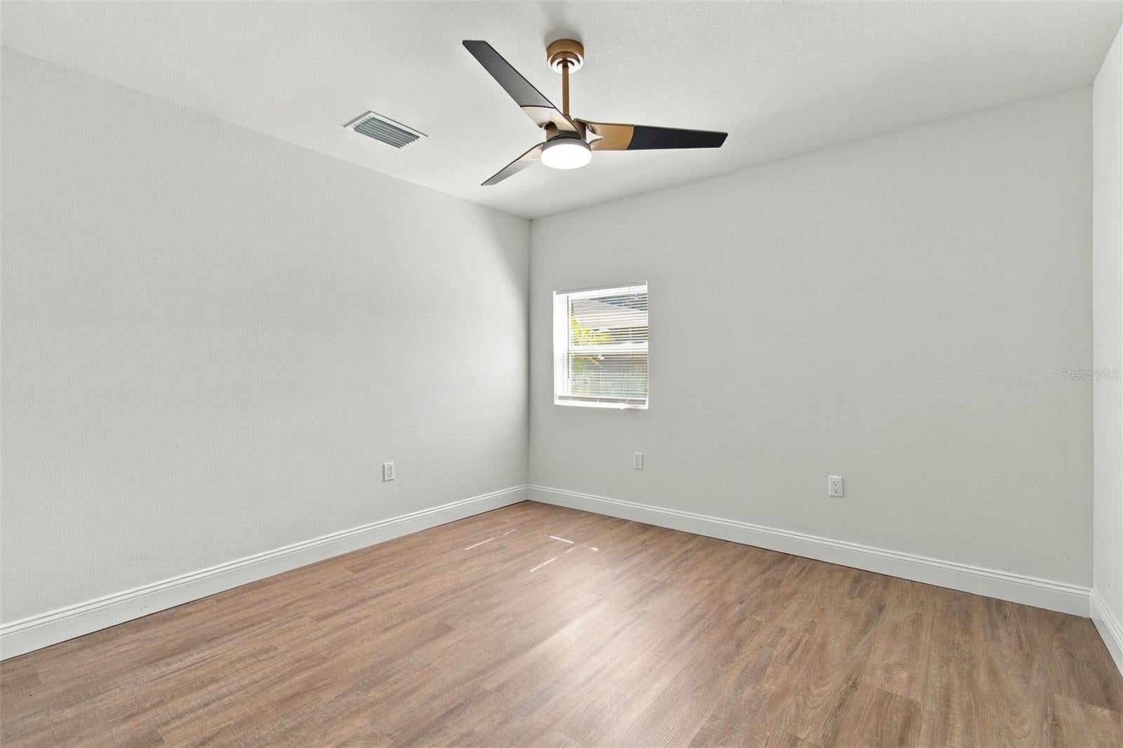 GREEN GRASS ACRES FIRST ADD - Residential