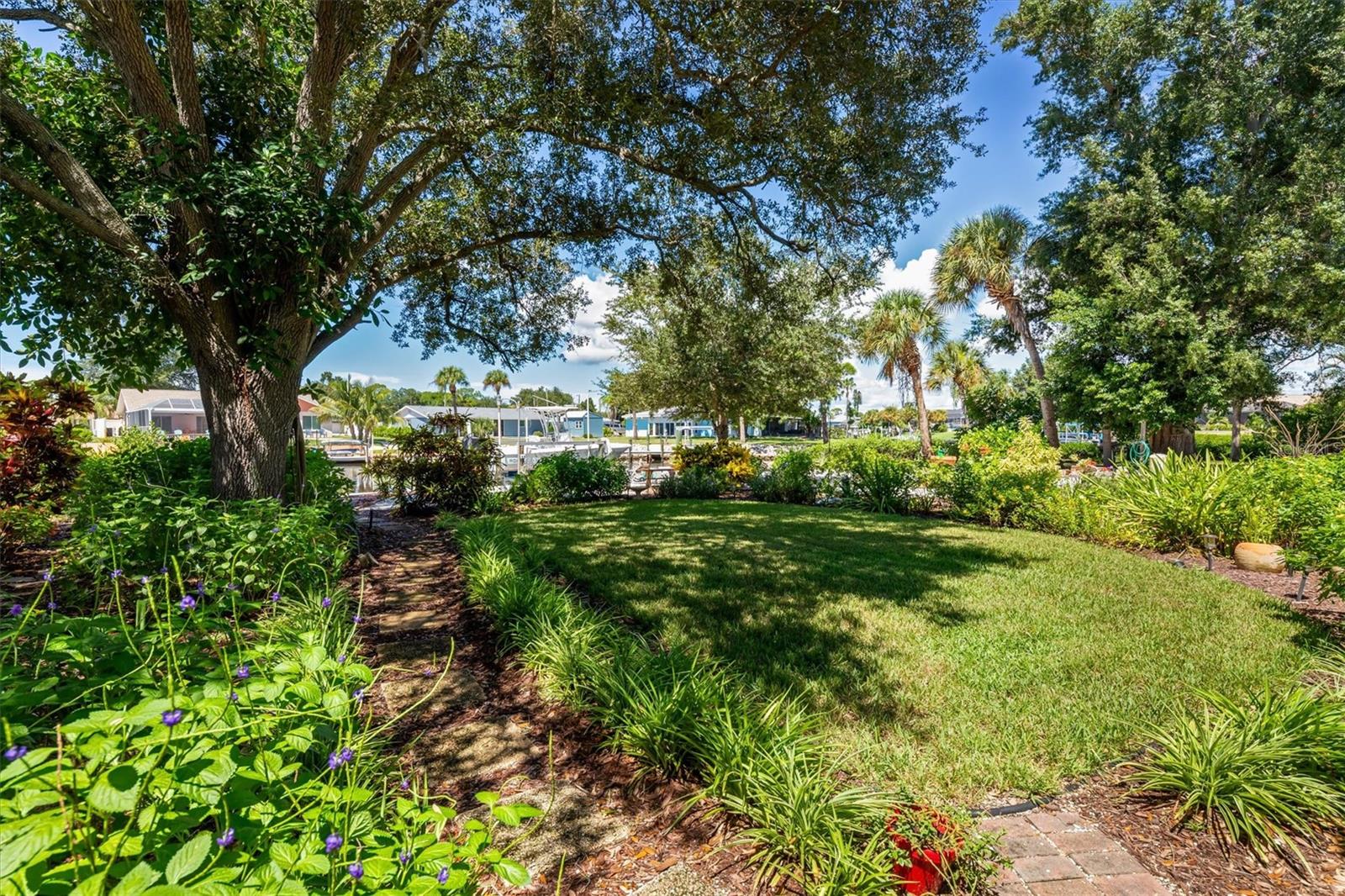OVERBROOK GARDENS - Residential