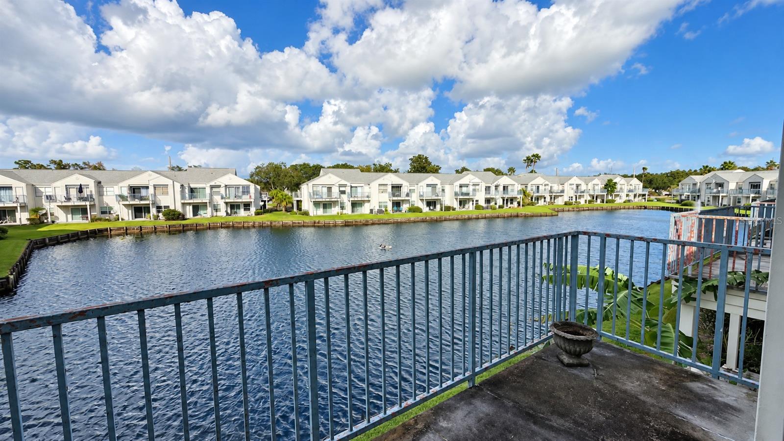 DOCKSIDE CONDO - Residential