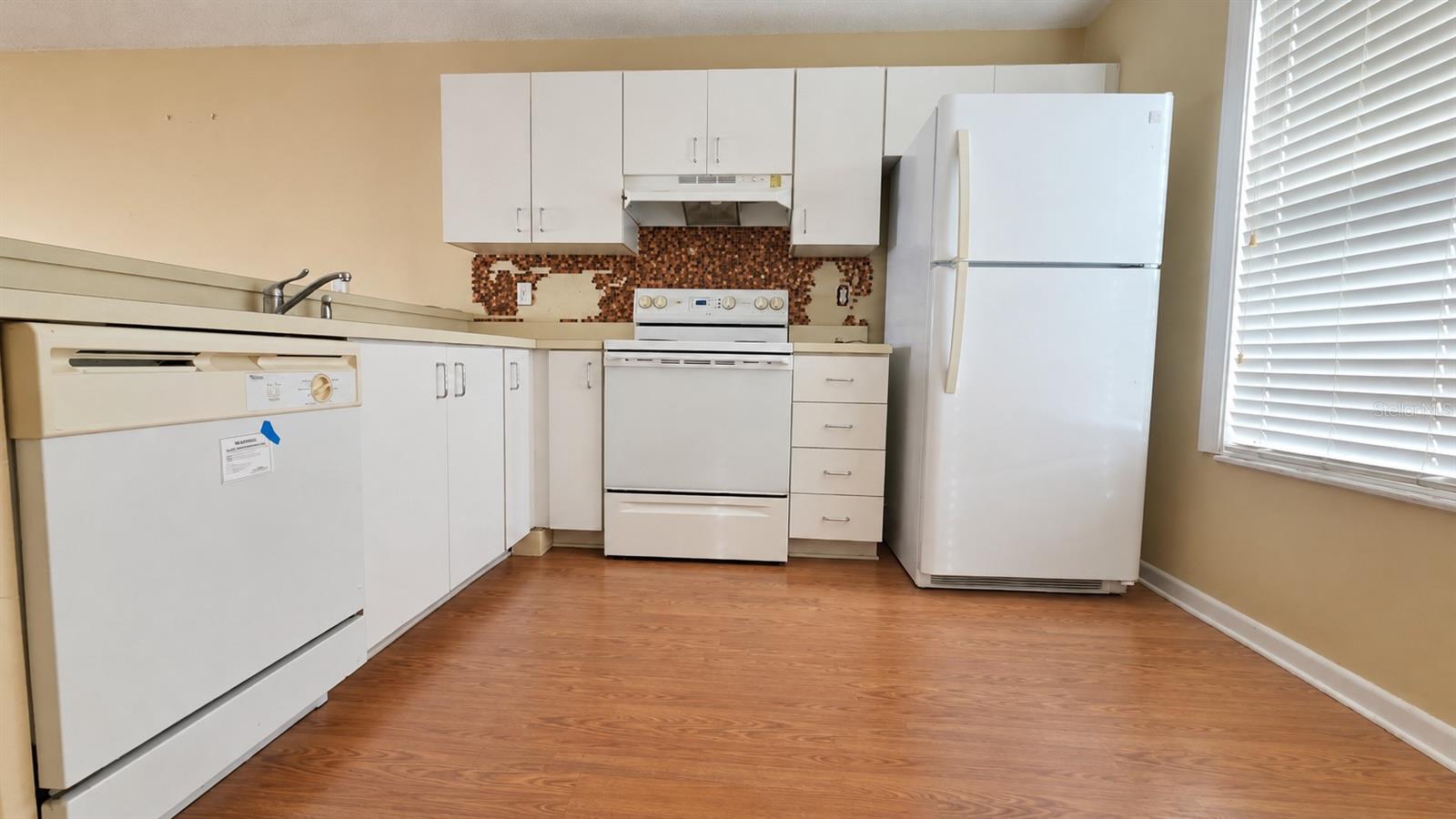 DOCKSIDE CONDO - Residential