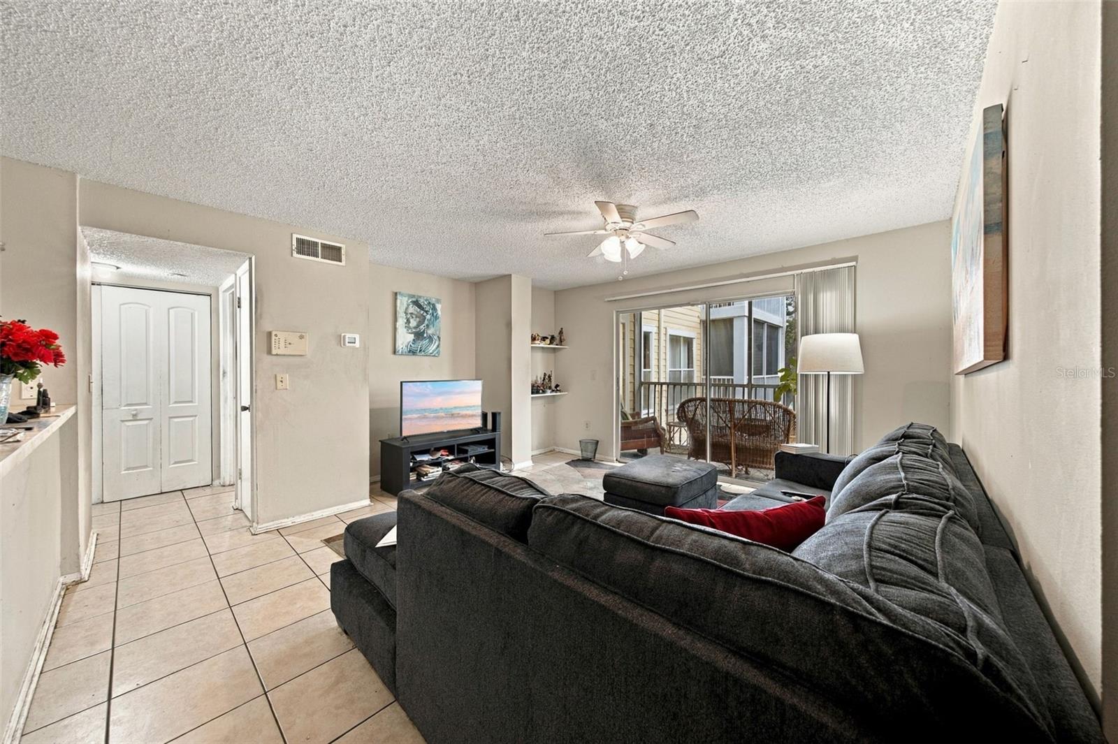 THE LANDINGS OF TAMPA A CONDOM - Residential