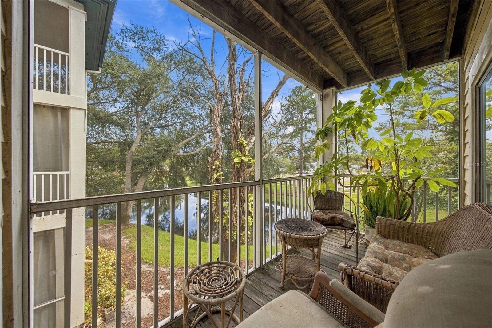 THE LANDINGS OF TAMPA A CONDOM - Residential