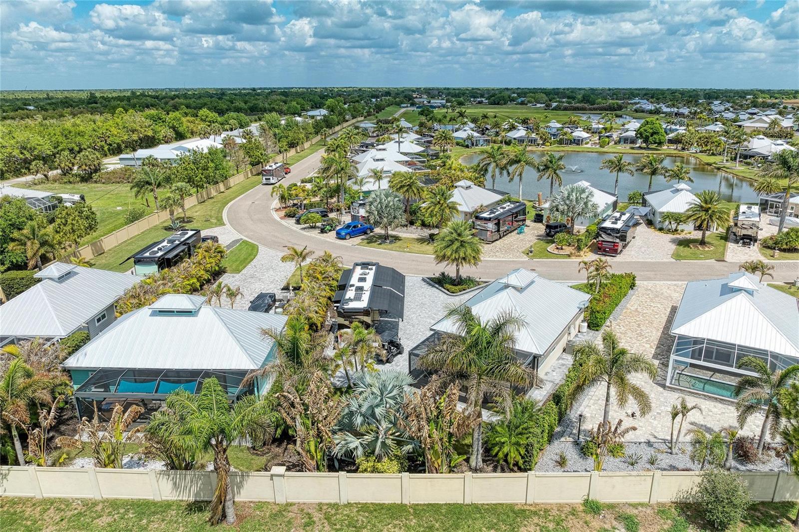 THORNTON CRK MOTORCOACH RESIDENCE - Residential