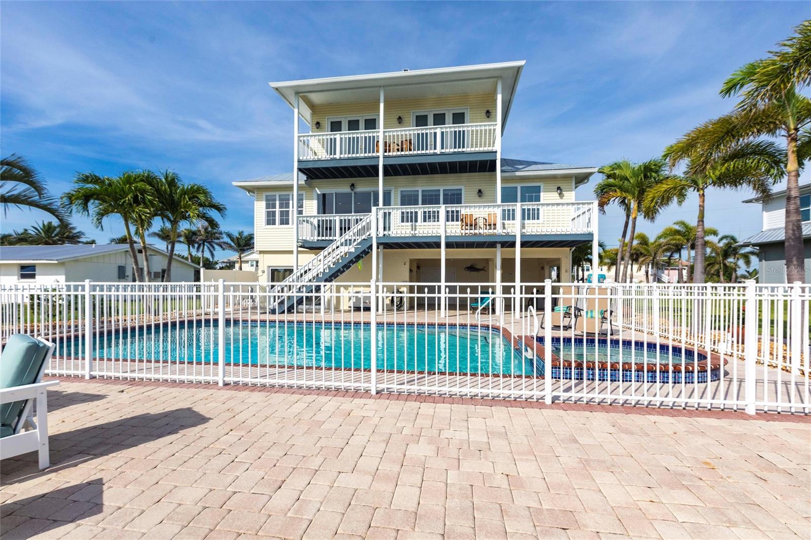 PIRATE HARBOR - Residential