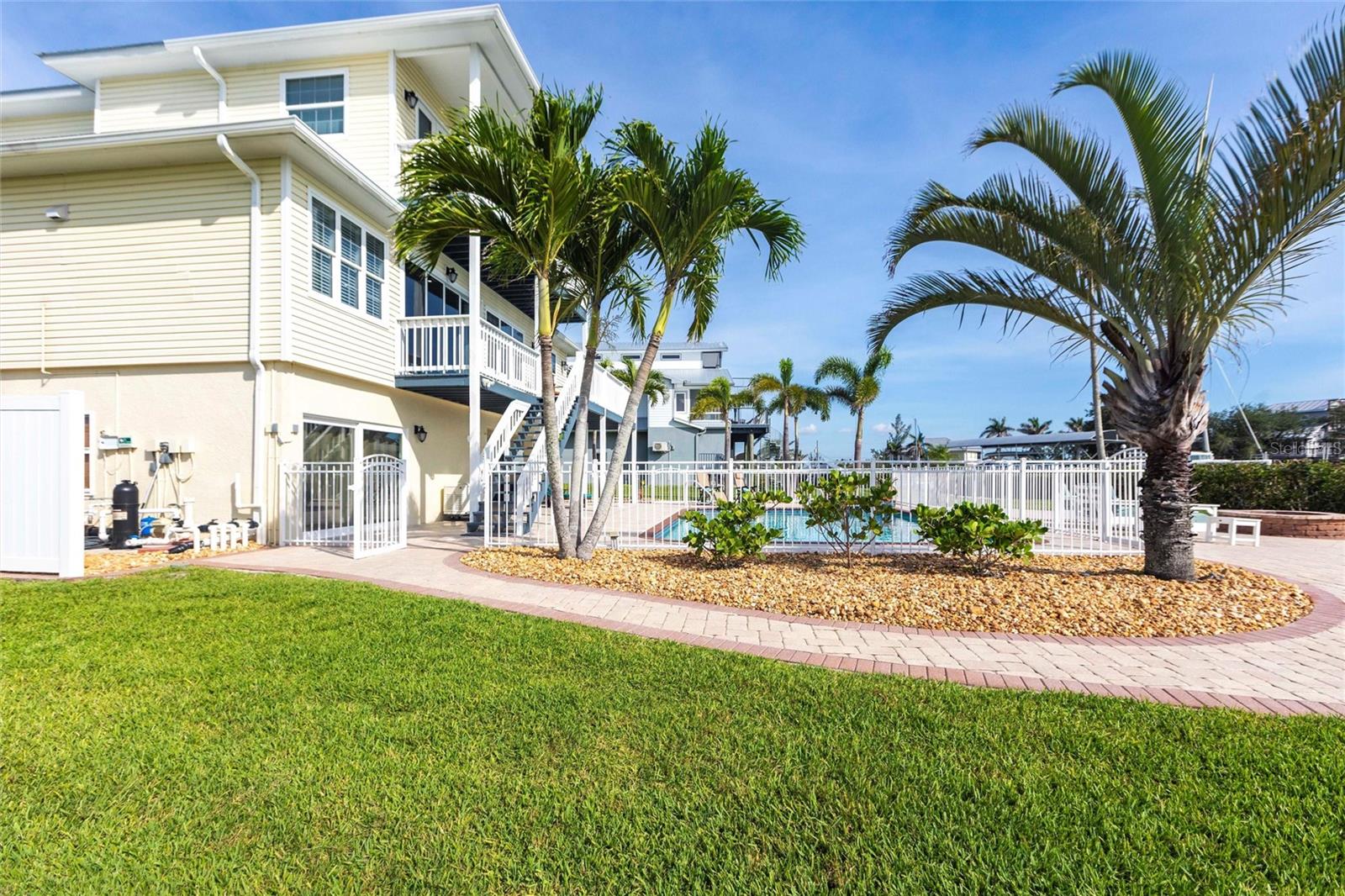 PIRATE HARBOR - Residential