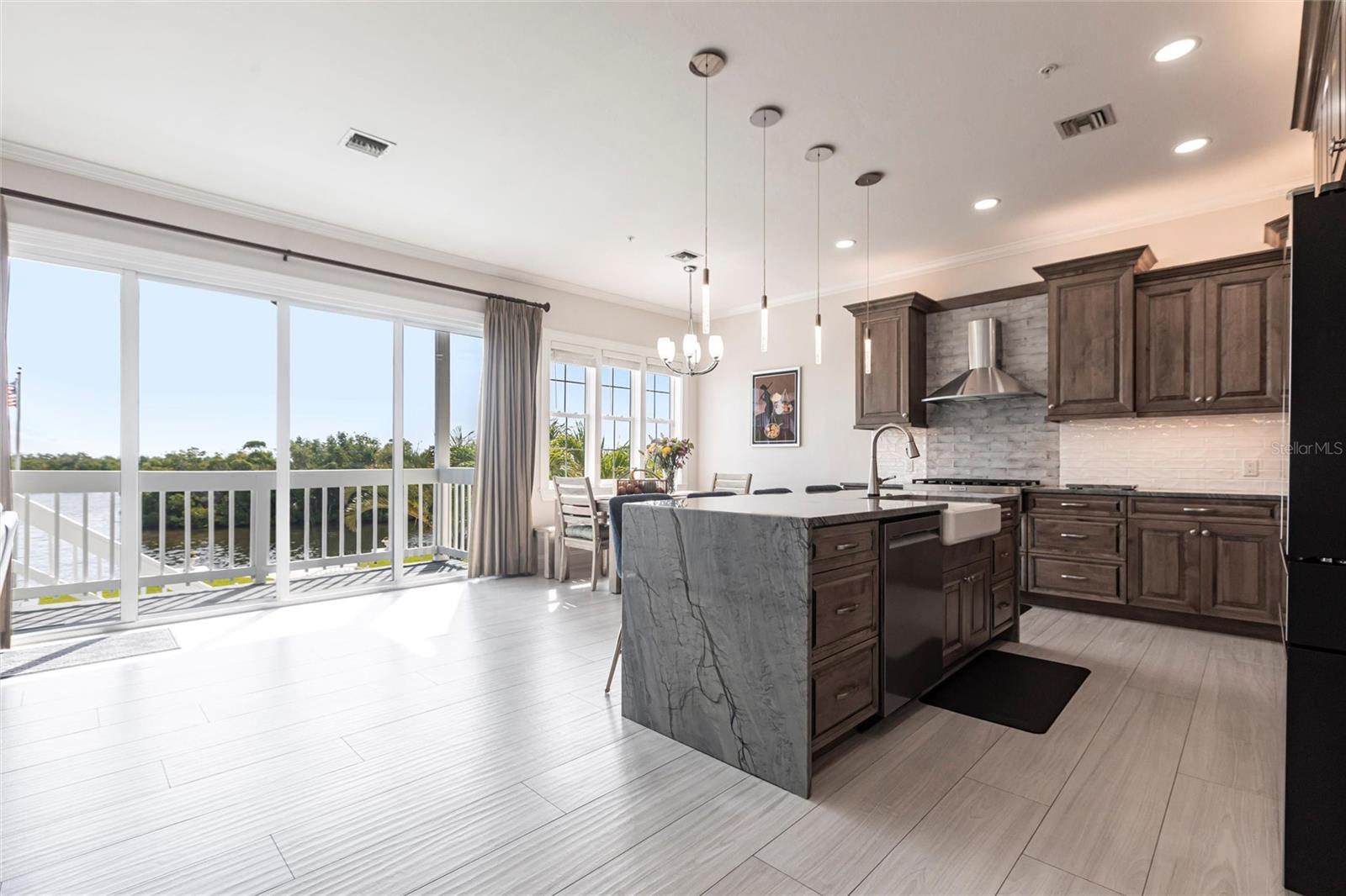 PIRATE HARBOR - Residential