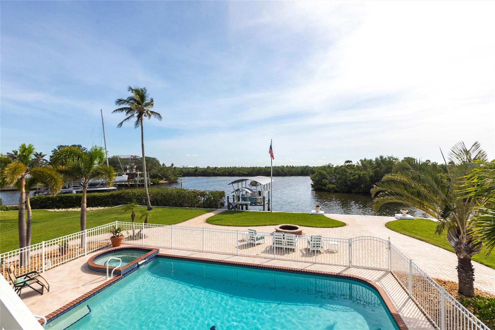 PIRATE HARBOR - Residential