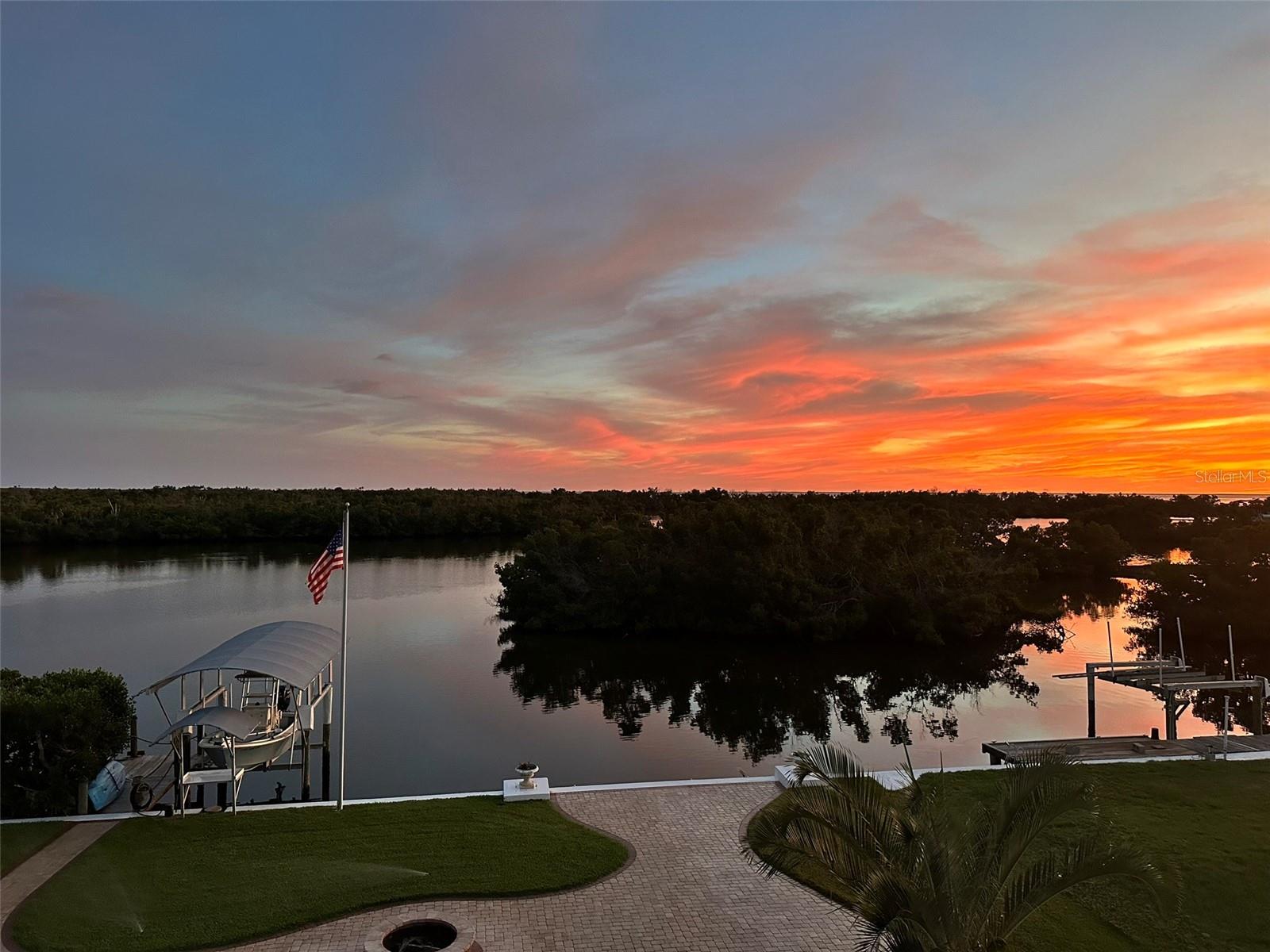 PIRATE HARBOR - Residential