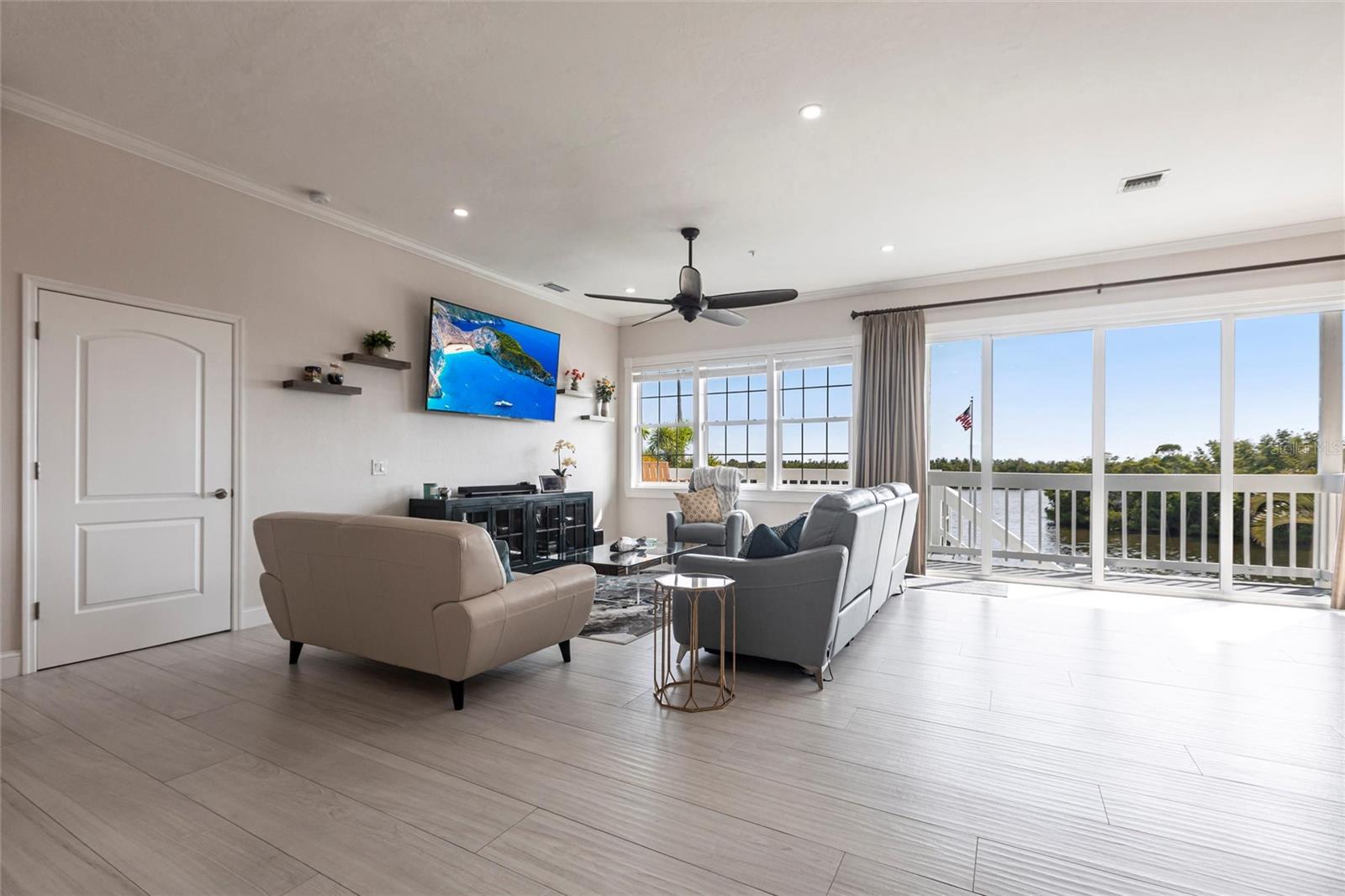 PIRATE HARBOR - Residential