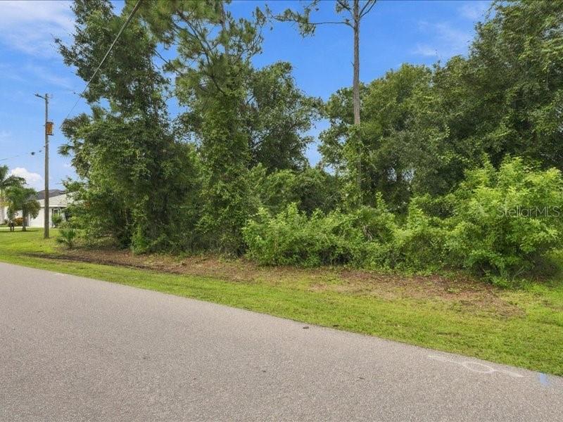 PUNTA GORDA ISLES SEC 20 - Residential