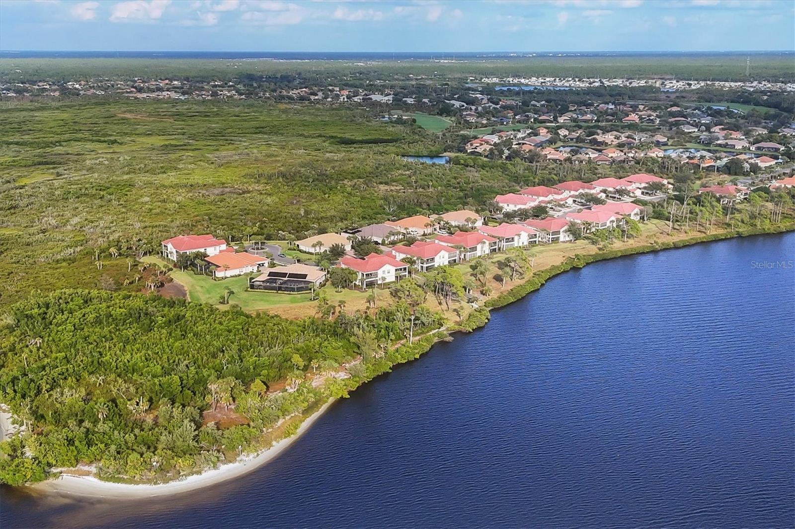 RIVERWOOD - Residential