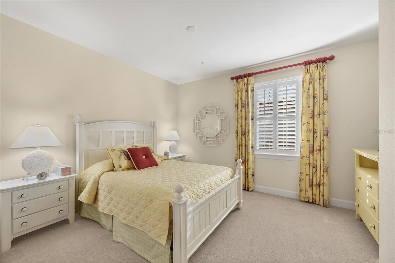 RIVERWOOD - Residential