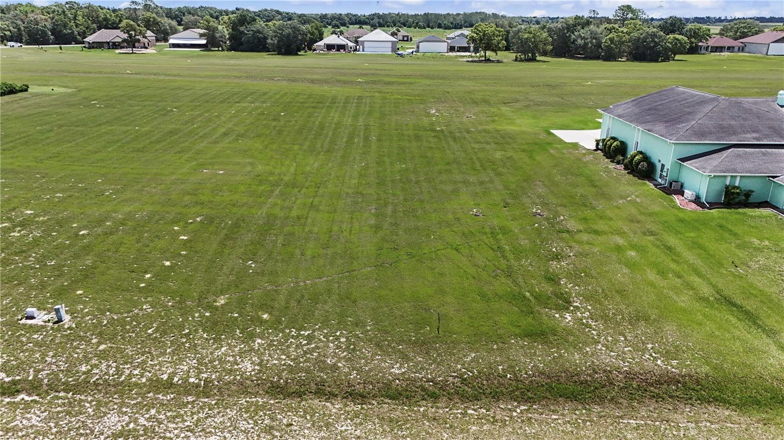 LEEWARD AIR RANCH VILLAGE SQUADRON - Land