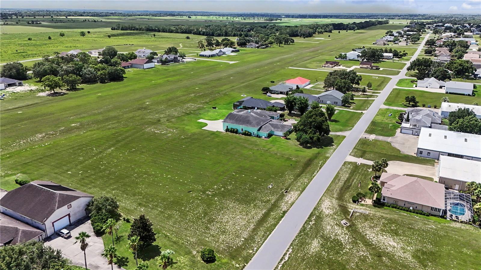 LEEWARD AIR RANCH VILLAGE SQUADRON - Land
