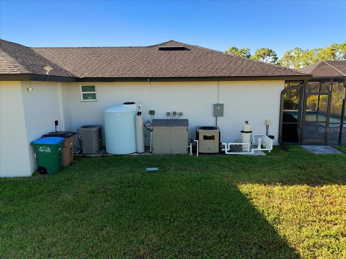 CAPE CORAL - Residential