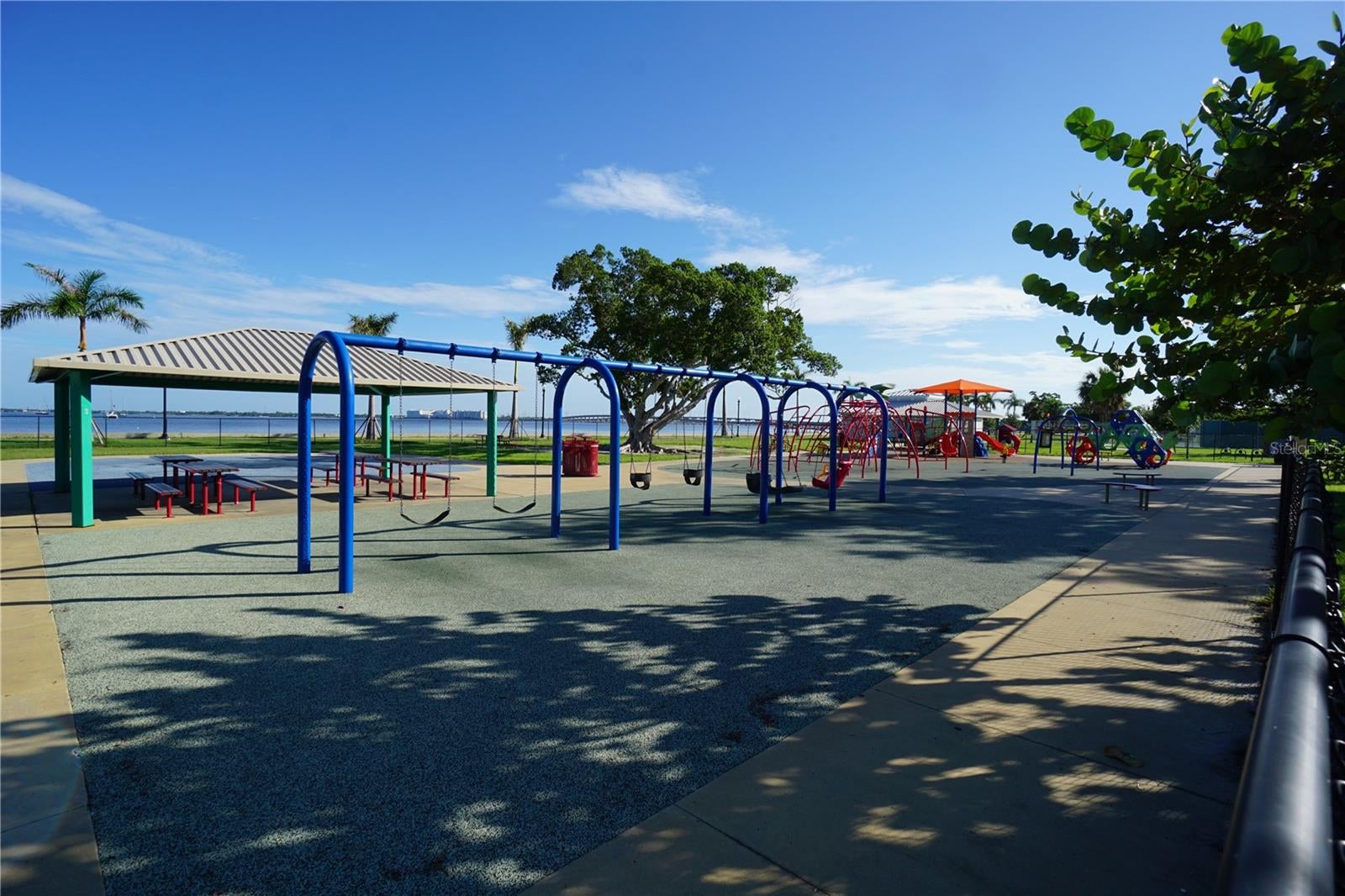 PUNTA GORDA ISLES SEC 15 - Land