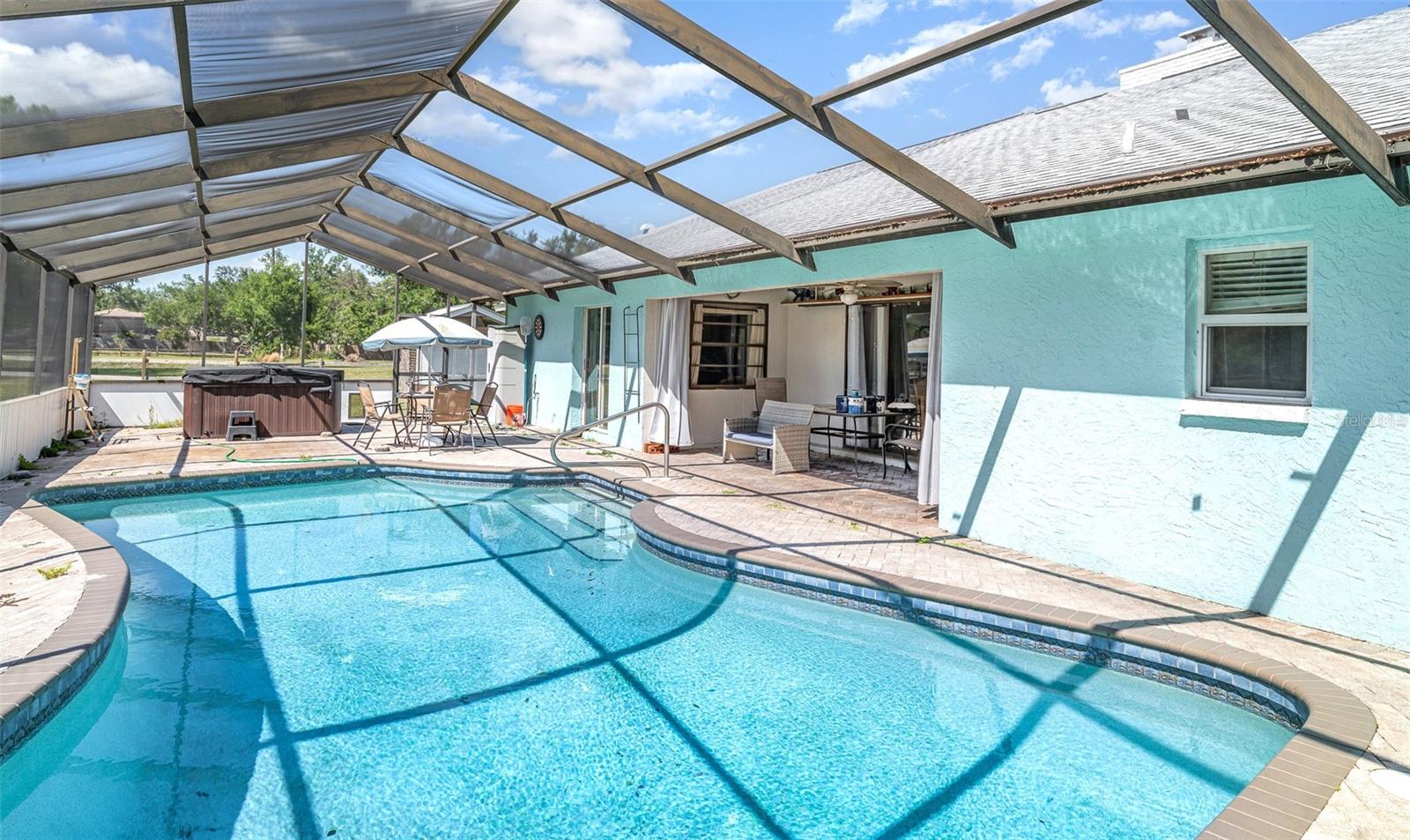 VENICE ACRES - Residential