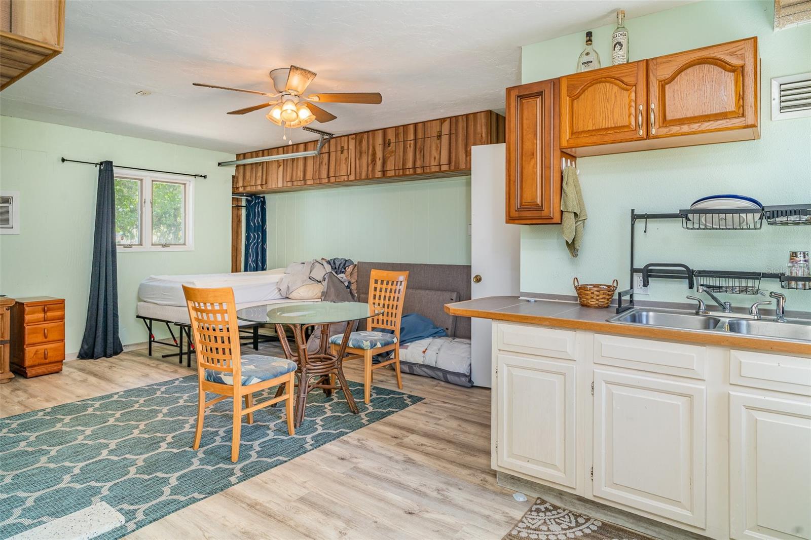 VENICE ACRES - Residential