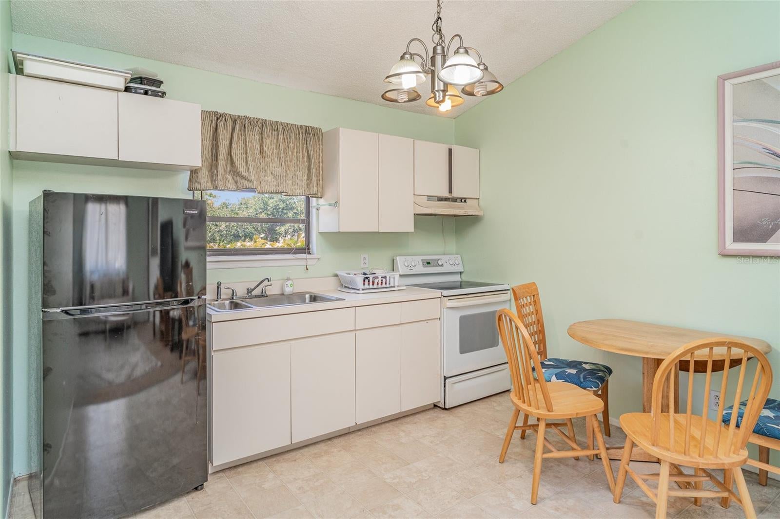 VENICE ACRES - Residential