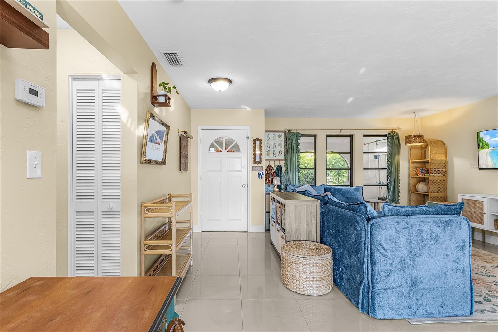 TWIN LAKE ESTATES - Residential