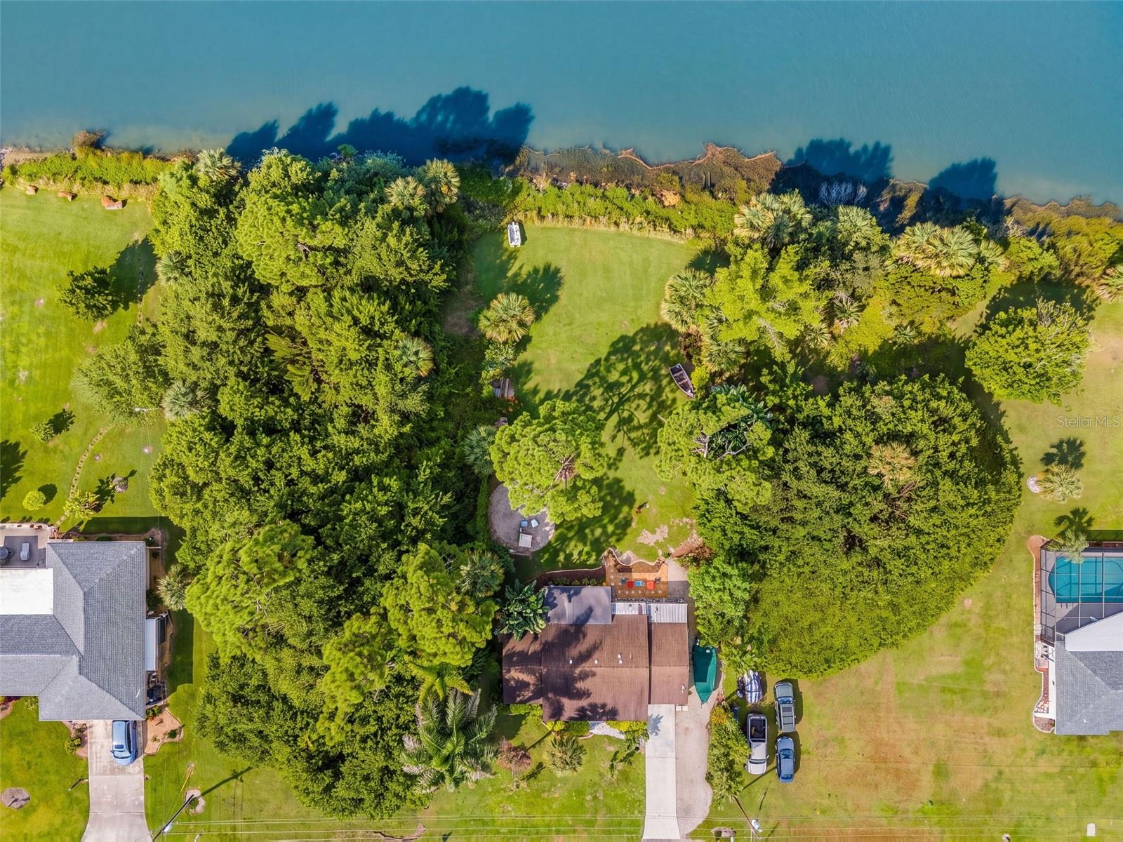 TWIN LAKE ESTATES - Residential