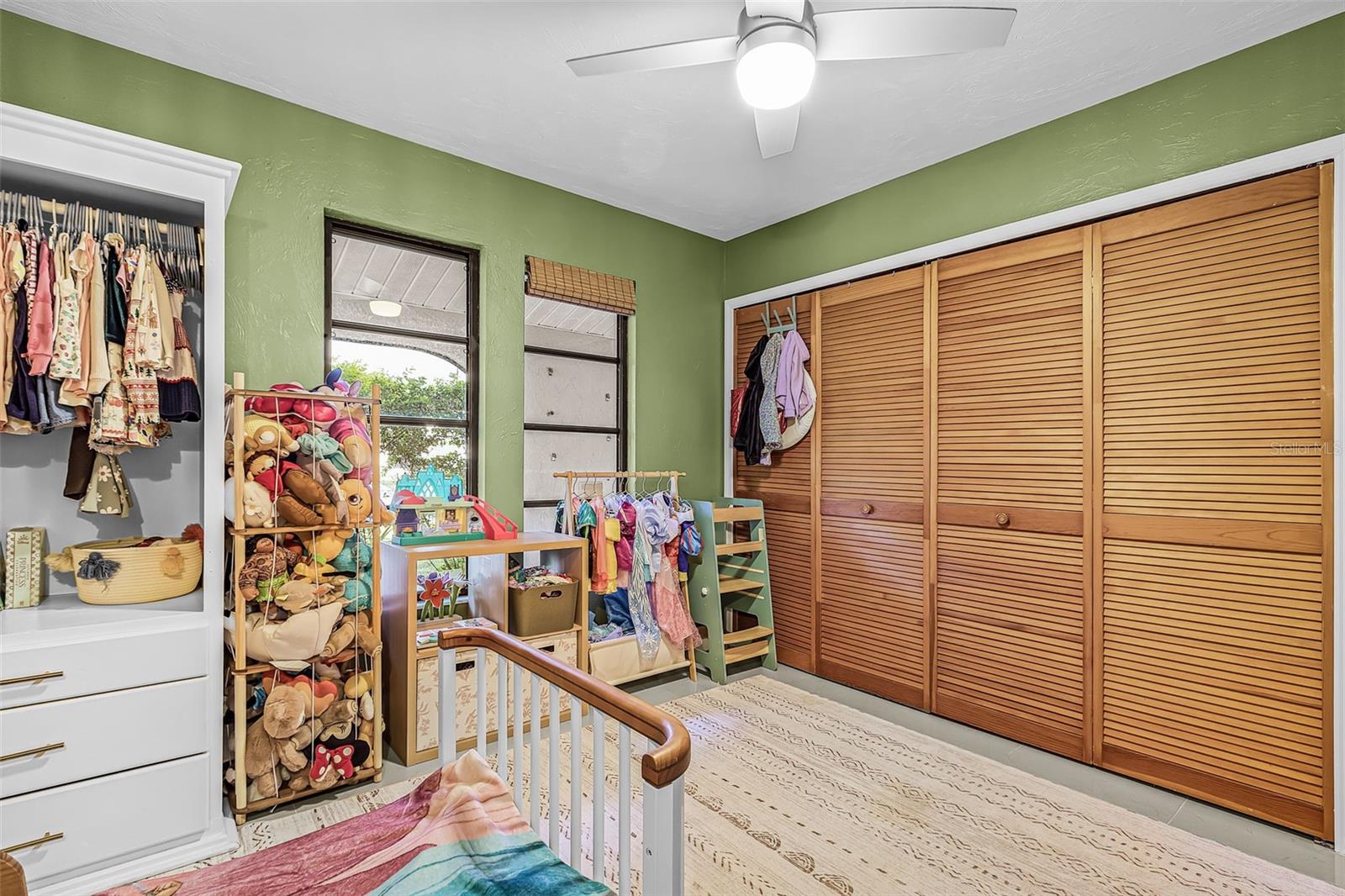 TWIN LAKE ESTATES - Residential